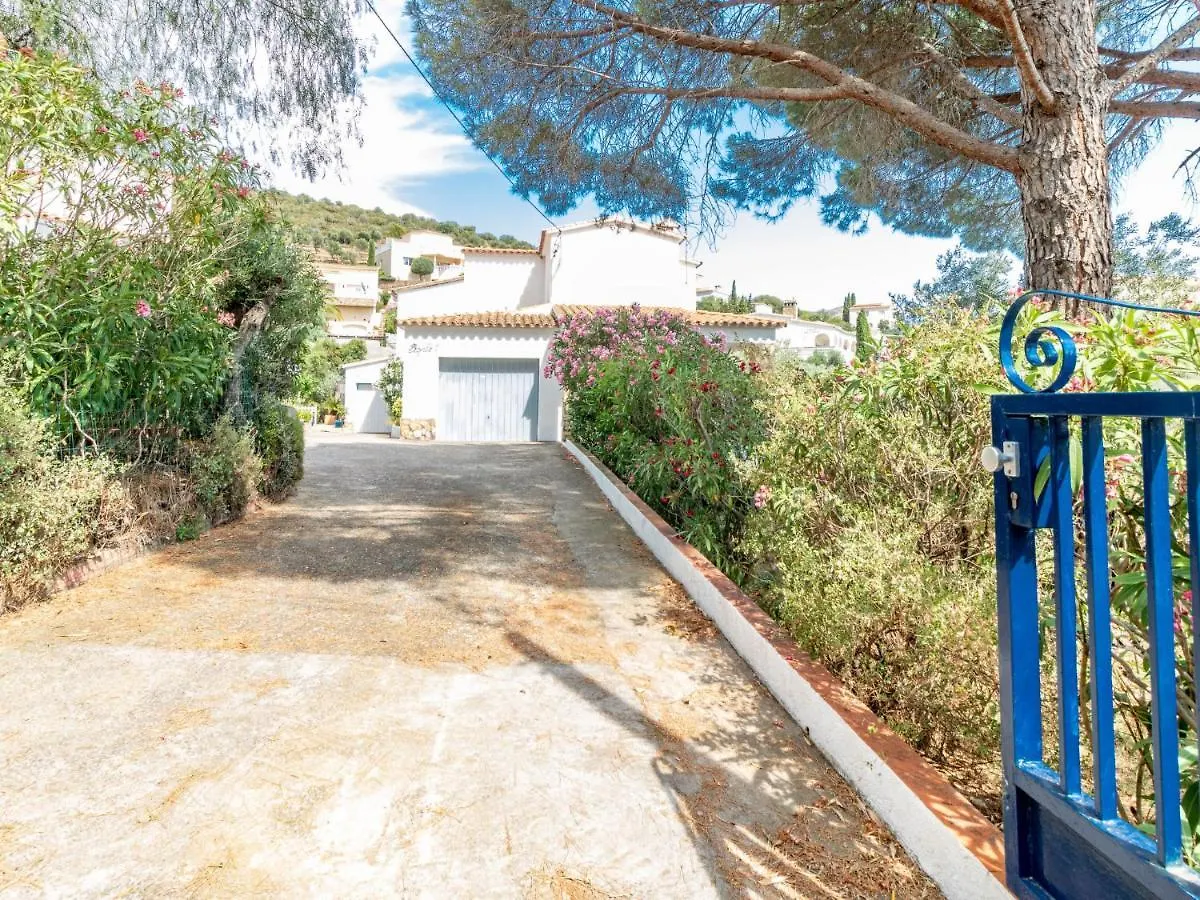 Holiday Home People I By Interhome Roses