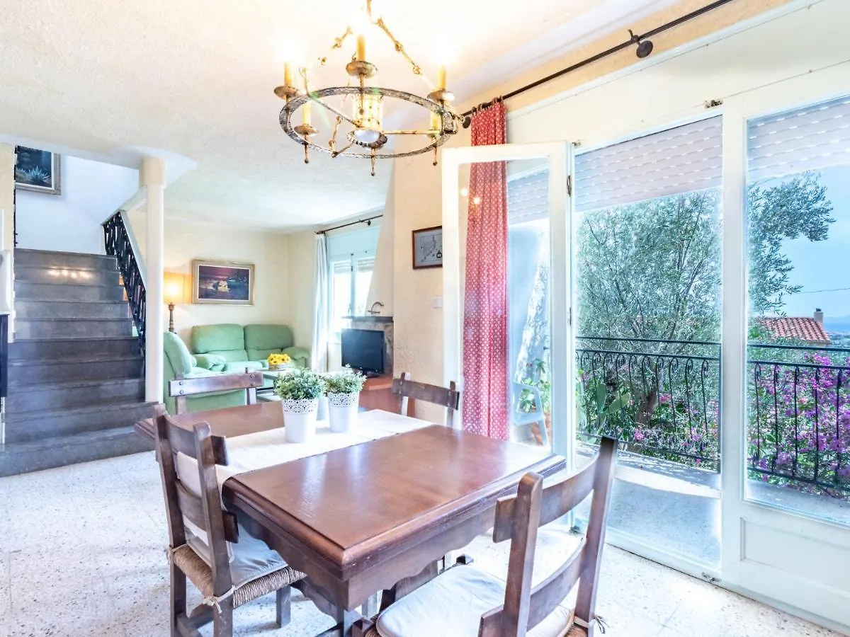 Holiday Home People I By Interhome Roses 0*,